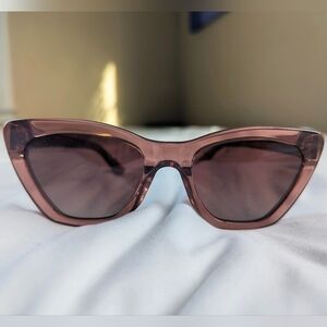 DIFF Camila Dunes Cat-Eye Sunglasses